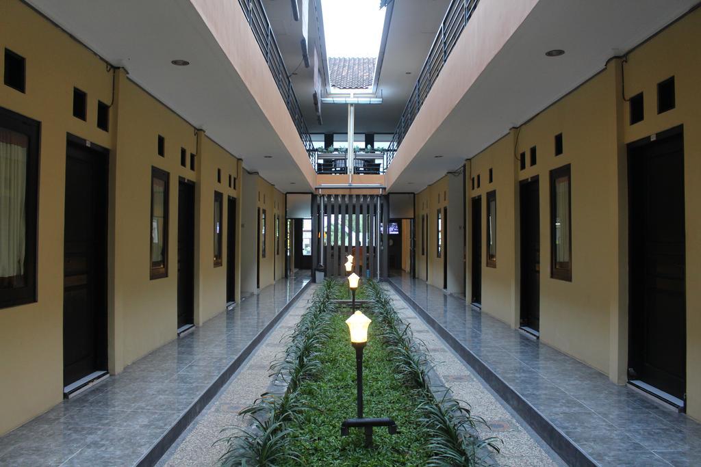 Penginapan Asiera Banyuwangi (East Java) Exterior photo